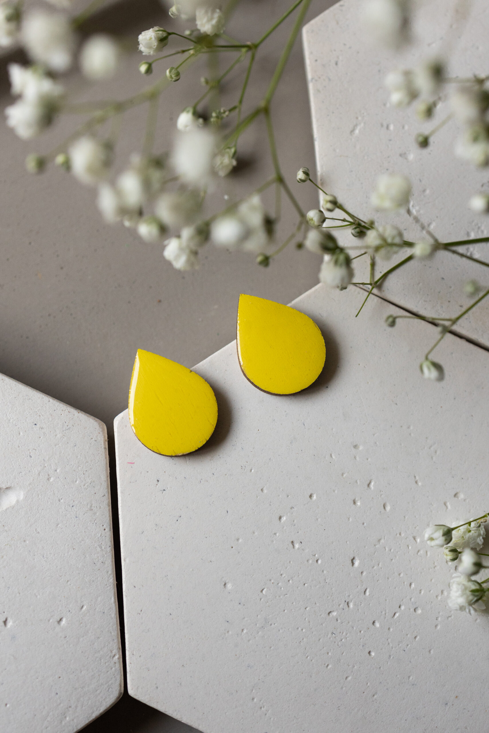 stagones-yellow-03